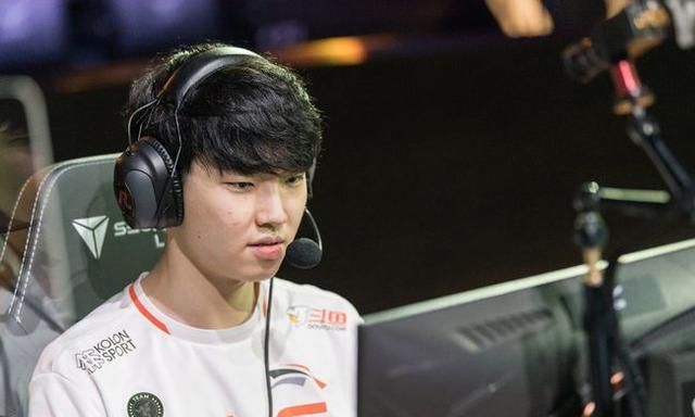 「坐谈客耳」S11:LNG战HLE 谁点谁的菜?休闲区蓝鸢梦想 - Www.slyday.coM 「坐谈客耳」S11:LNG战HLE 谁点谁的菜?休闲区蓝鸢梦想 - Www.slyday.coM