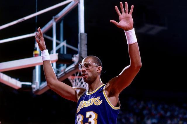 生涯10000进球有多强？现役仅1人，甜瓜差一点，库里差得远休闲区蓝鸢梦想 - Www.slyday.coM