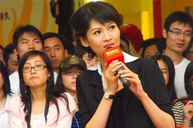 综艺大观停播17年主持人境况迥异有人因私生活销声匿迹