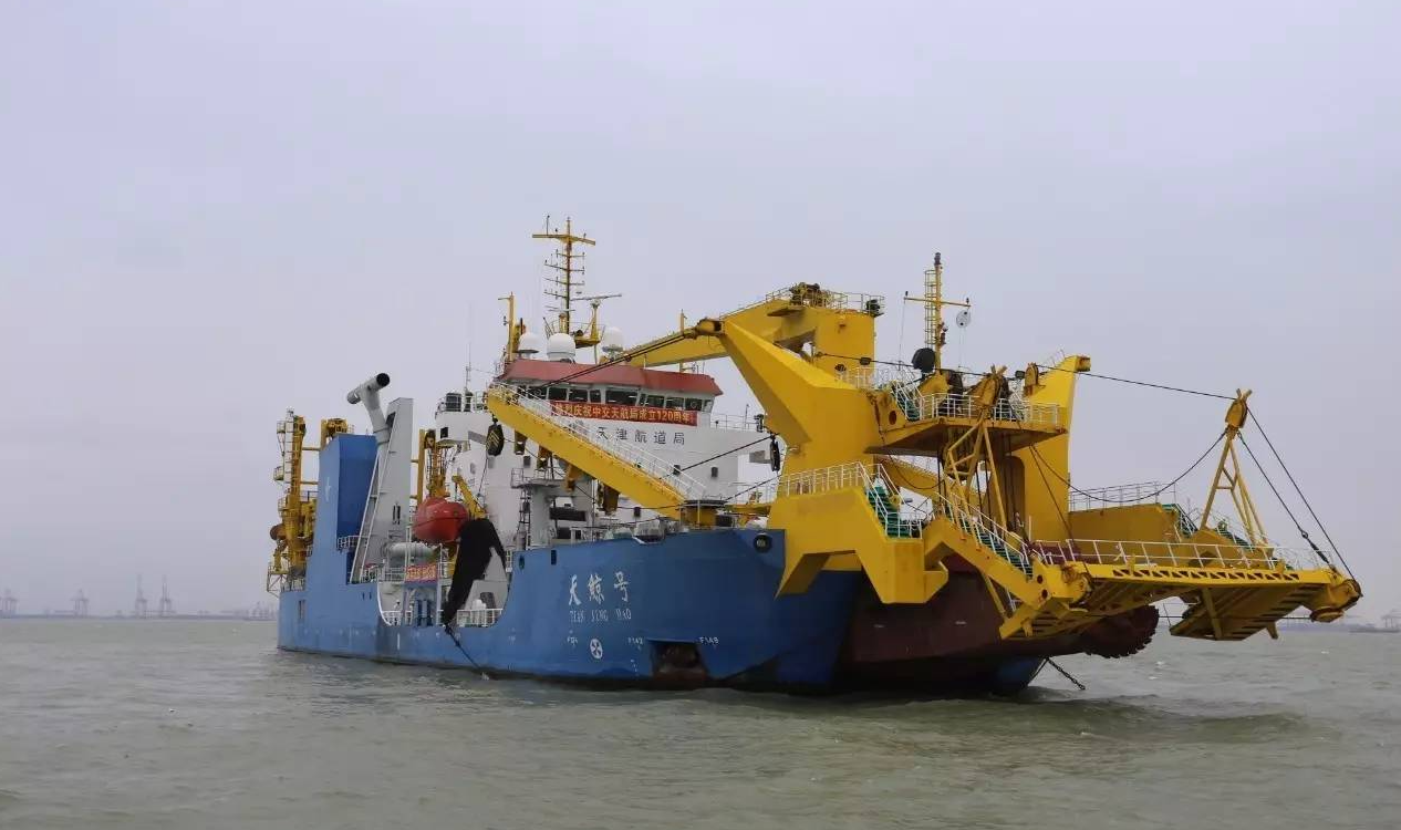 又1国之重器中国最大挖泥船用来造岛真给力周边国家眼红了