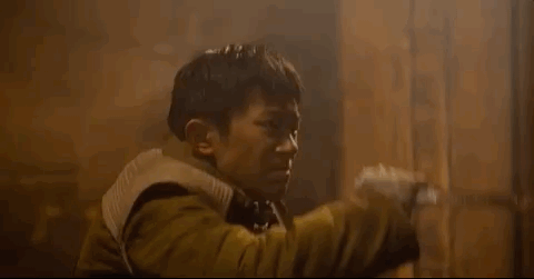 从“讨人嫌”到让人哭，《长津湖》里的易烊千玺，做对了什么？休闲区蓝鸢梦想 - Www.slyday.coM