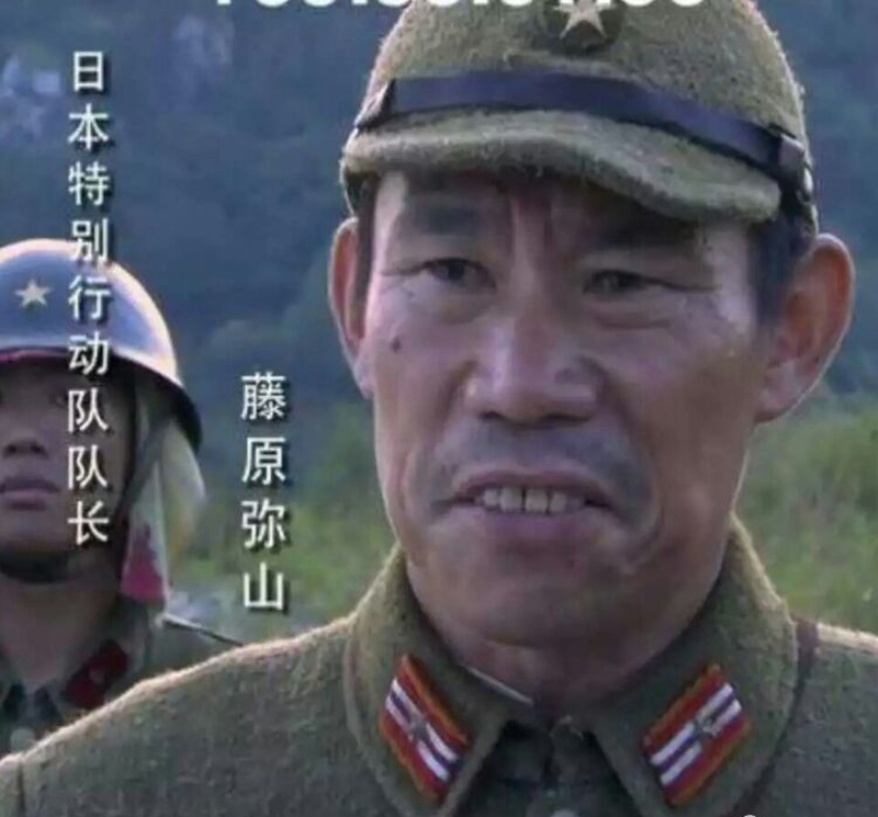 自荐当场秀了一把技能,导演大喜过望,给他安排了"黑岛森田"这个角色