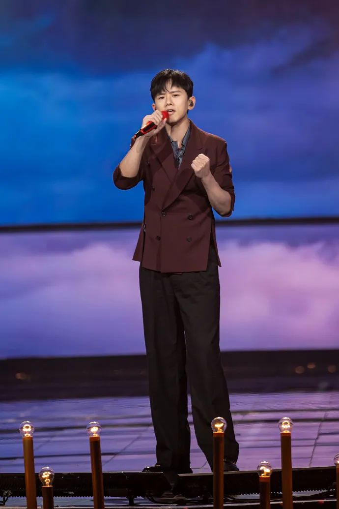 爱马仕发布2022春夏女装系列、《长津湖》票房破19亿、《我的我的父辈》票房破7亿！休闲区蓝鸢梦想 - Www.slyday.coM