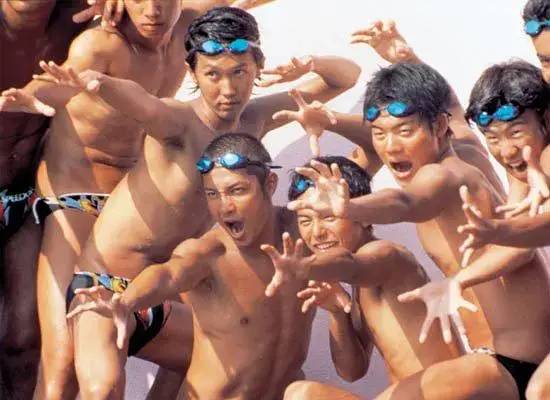 这《五个扑水的少年》，就……休闲区蓝鸢梦想 - Www.slyday.coM