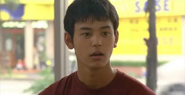 这《五个扑水的少年》，就……休闲区蓝鸢梦想 - Www.slyday.coM