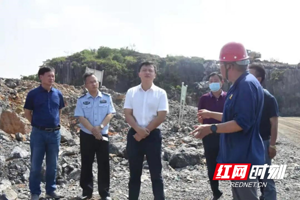 东安:唐何督导交通环境整治,安全生产等工作|唐何_新浪新闻