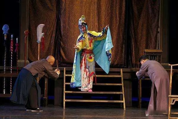 陈佩斯：我是一个非常干净的人，争取不让后人嘲笑自己休闲区蓝鸢梦想 - Www.slyday.coM