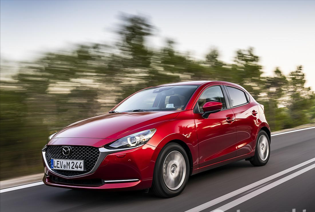 2022mazda2首次现身采用全新引擎操控更精进