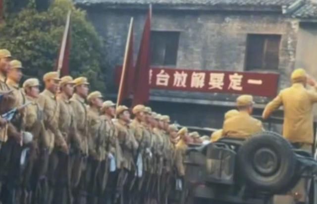 《长津湖》这么大一个疏忽,居然反被资深影人夸谈为注重细节?休闲区蓝鸢梦想 - Www.slyday.coM