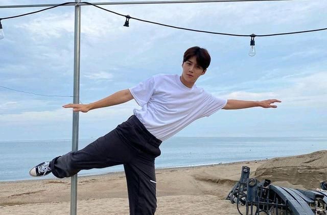 《海岸村恰恰恰》11集,金宣虎暖萌有担当,将爱情谈出天然感休闲区蓝鸢梦想 - Www.slyday.coM 《海岸村恰恰恰》11集,金宣虎暖萌有担当,将爱情谈出天然感休闲区蓝鸢梦想 - Www.slyday.coM