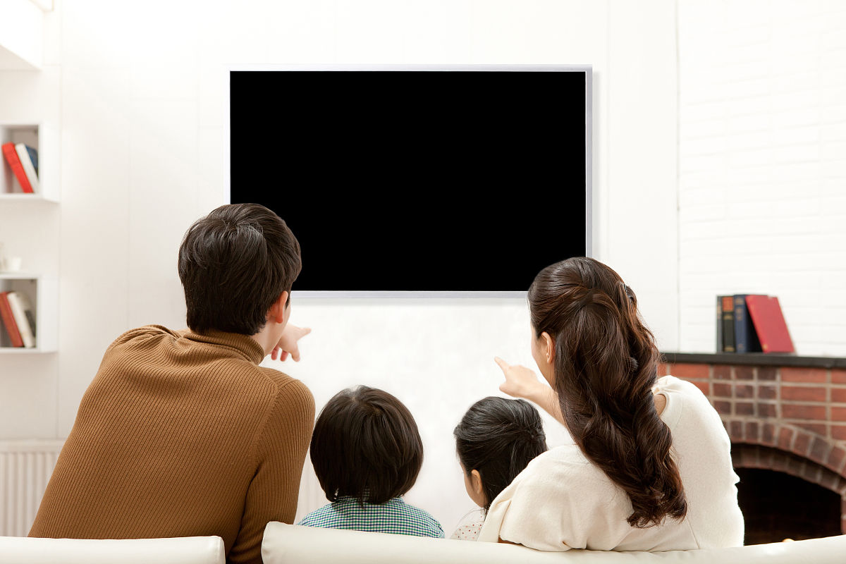 未来，电视将被取代？“无屏时代”已来临，你还会购买电视吗？休闲区蓝鸢梦想 - Www.slyday.coM