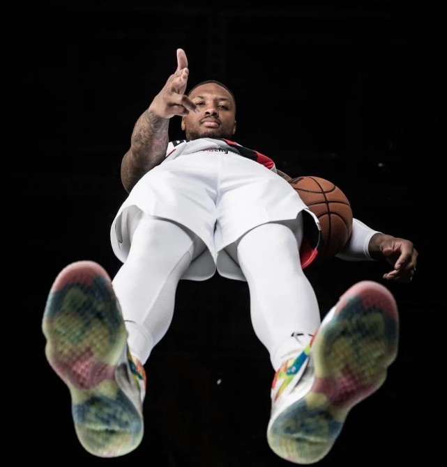 单节5记三分,靠别人不如靠自己!这或许就是你不抱团的原因休闲区蓝鸢梦想 - Www.slyday.coM 单节5记三分,靠别人不如靠自己!这或许就是你不抱团的原因休闲区蓝鸢梦想 - Www.slyday.coM