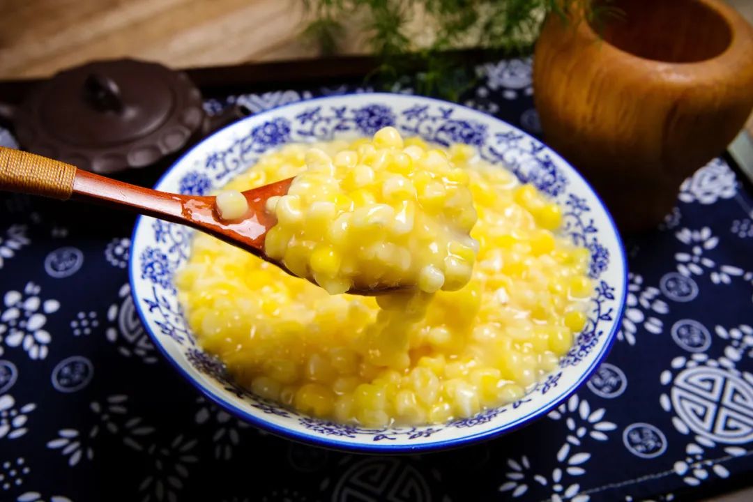 &nbsp;上图大碴子粥,下图小碴子粥.摄影/昙华碎梦,图/图虫·创意