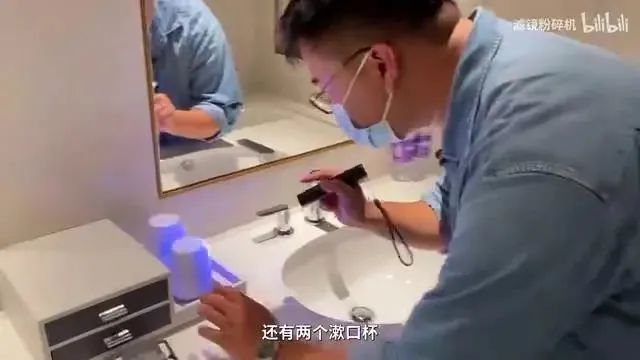 2800一晚的酒店 马桶不刷枕套不换水杯不洗？北京环球影城：正在调查休闲区蓝鸢梦想 - Www.slyday.coM