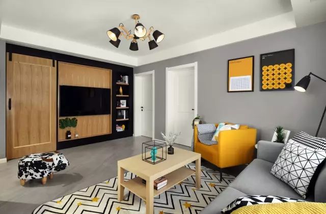 80㎡二居简单装修，电视墙+隐形门二合一的操作，你肯定没见过休闲区蓝鸢梦想 - Www.slyday.coM