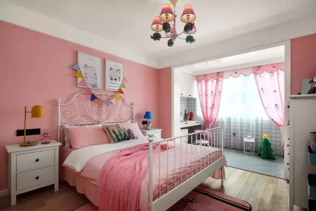 80㎡二居简单装修，电视墙+隐形门二合一的操作，你肯定没见过休闲区蓝鸢梦想 - Www.slyday.coM