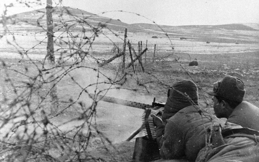 电影《长津湖》票房破21亿！ 今昔长津湖对比令人破防休闲区蓝鸢梦想 - Www.slyday.coM