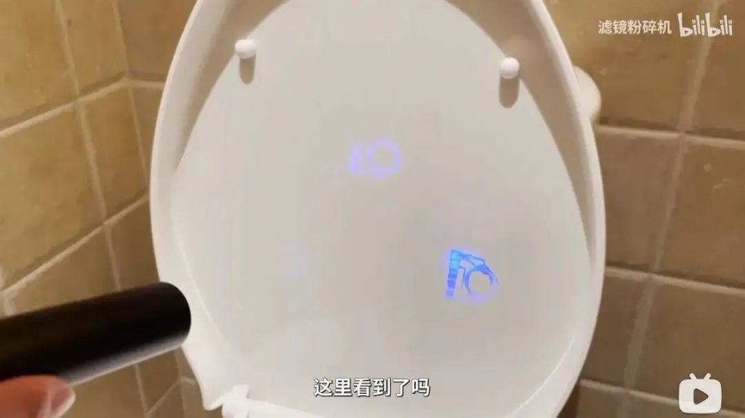 2800一晚的酒店 马桶不刷枕套不换水杯不洗？北京环球影城：正在调查休闲区蓝鸢梦想 - Www.slyday.coM