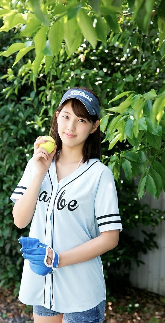 原彩香,影视作品多产的大高个日本女演员__财经头条