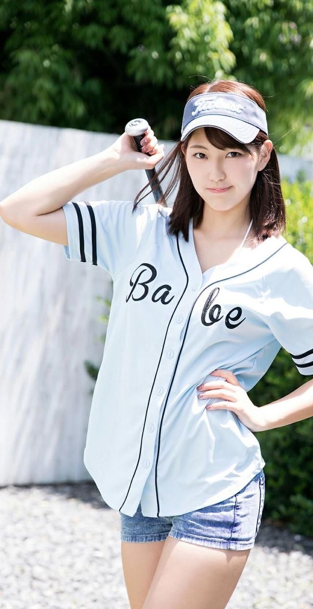 原彩香,影视作品多产的大高个日本女演员__财经头条