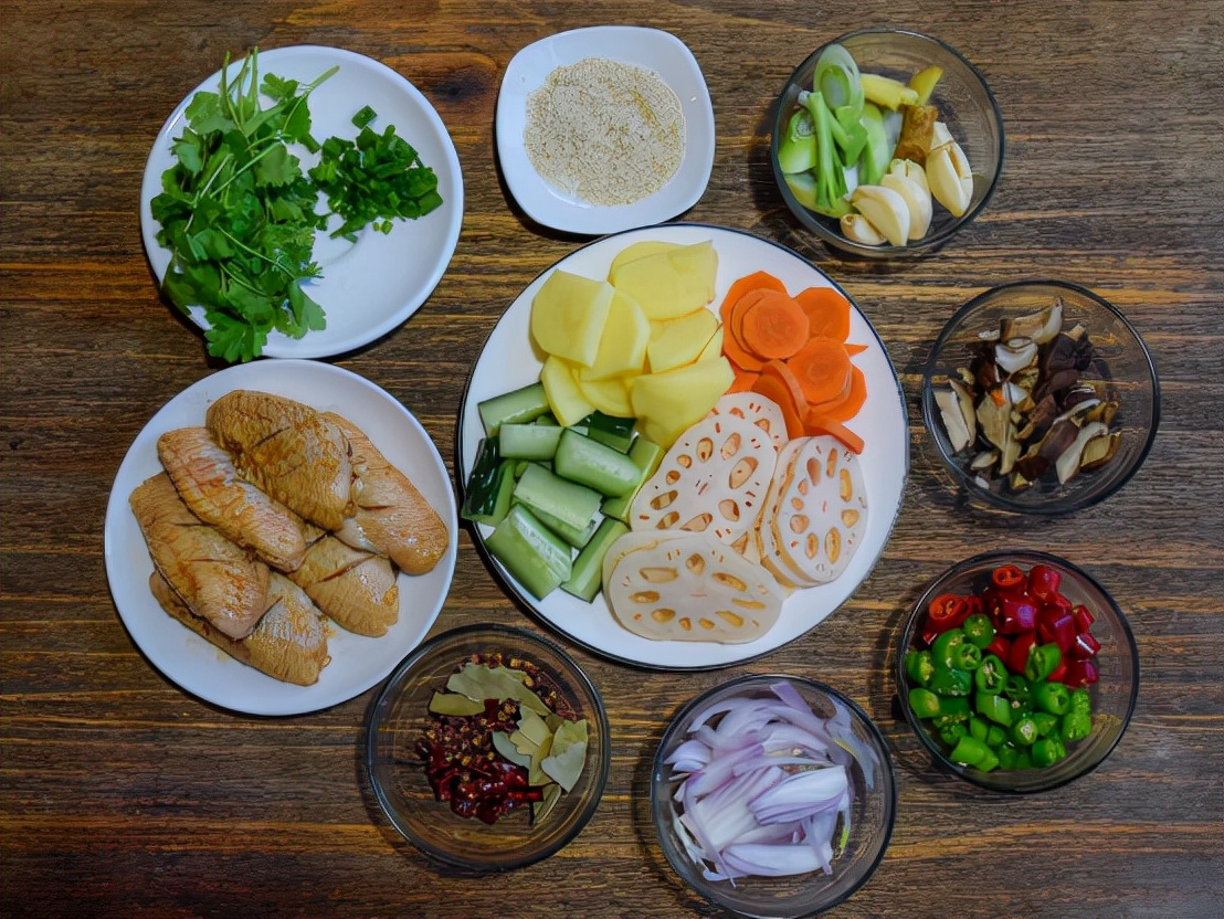 零厨艺也能做出来好吃的麻辣香锅食材丰富辣的过瘾
