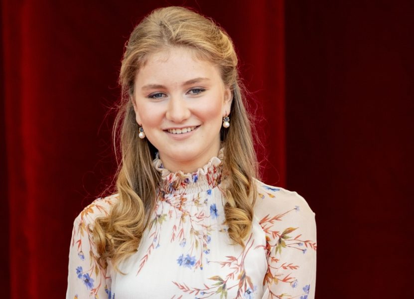 比利时公主晒出牛津求学照,看书划船,气质拉满,初显女王气场|伊丽莎白