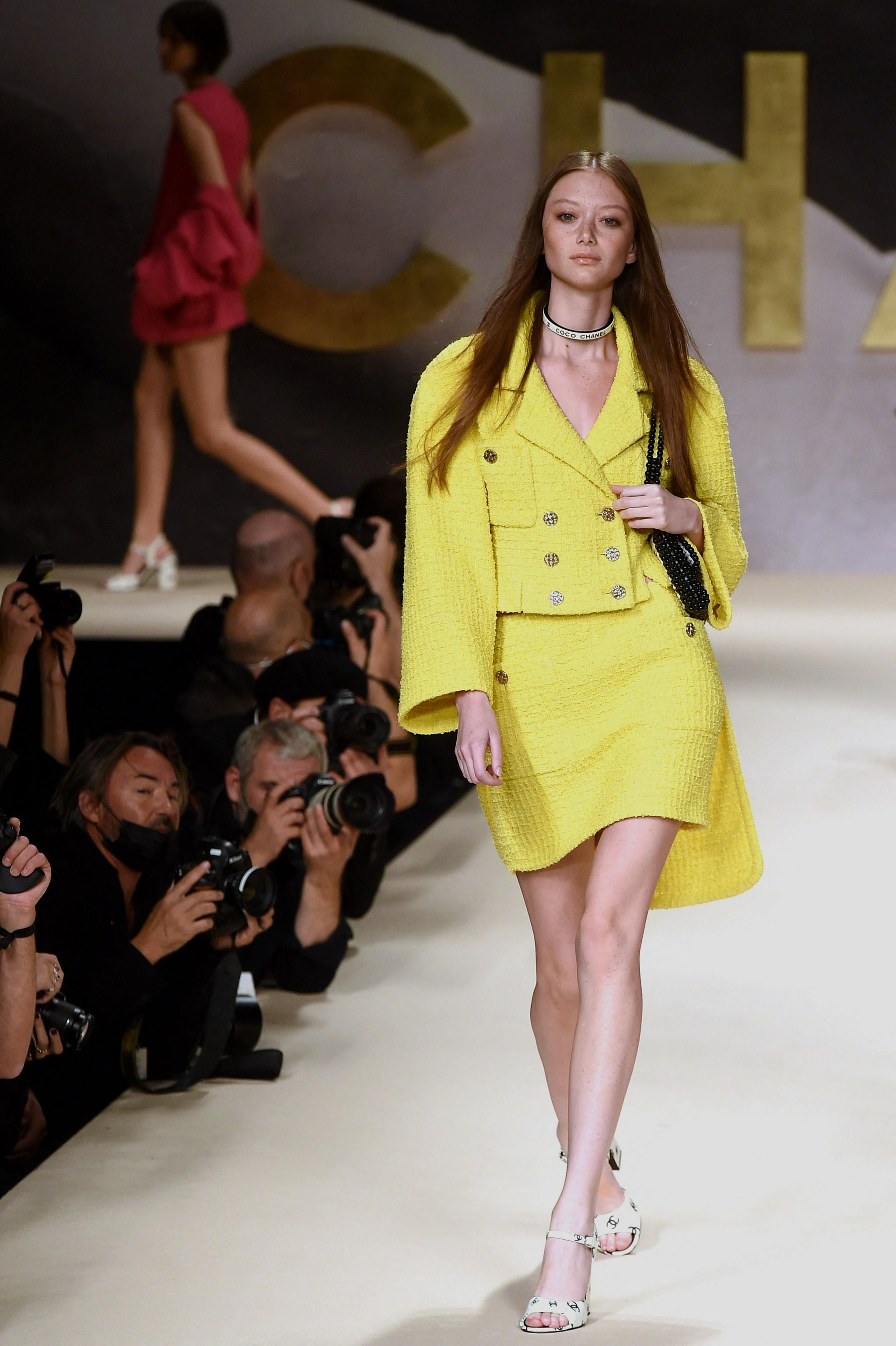 巴黎时装周香奈儿品牌时装秀