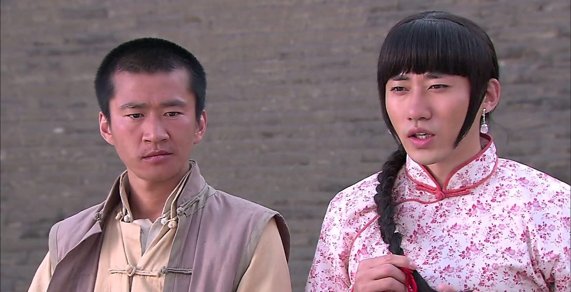 李嘉明闯荡十年仍欠债直播一年全部还清给恩人诚恳鞠躬表感谢