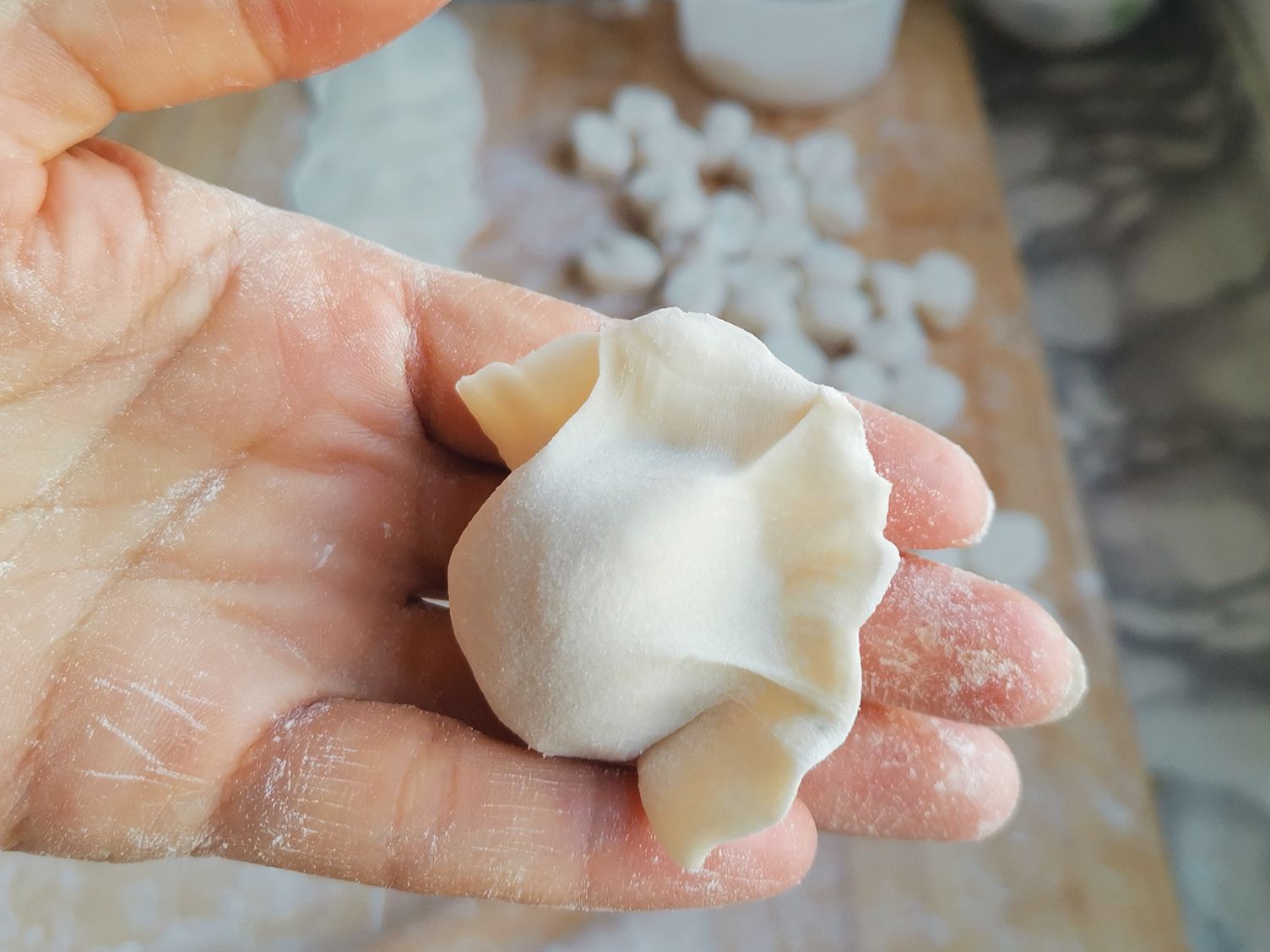 此菜包饺子真好吃,湿气最怕它,清香鲜美又多汁,常吃湿气跑光光休闲区蓝鸢梦想 - Www.slyday.coM 此菜包饺子真好吃,湿气最怕它,清香鲜美又多汁,常吃湿气跑光光休闲区蓝鸢梦想 - Www.slyday.coM