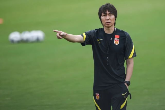 李铁乐了，越南主帅的错误判断或致球队大败，国足有望首取3分休闲区蓝鸢梦想 - Www.slyday.coM