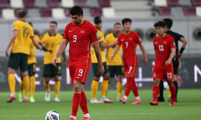 国足vs越南前瞻:对手实力今非昔比,李铁欲用归化兵团联手破敌?休闲区蓝鸢梦想 - Www.slyday.coM 国足vs越南前瞻:对手实力今非昔比,李铁欲用归化兵团联手破敌?休闲区蓝鸢梦想 - Www.slyday.coM