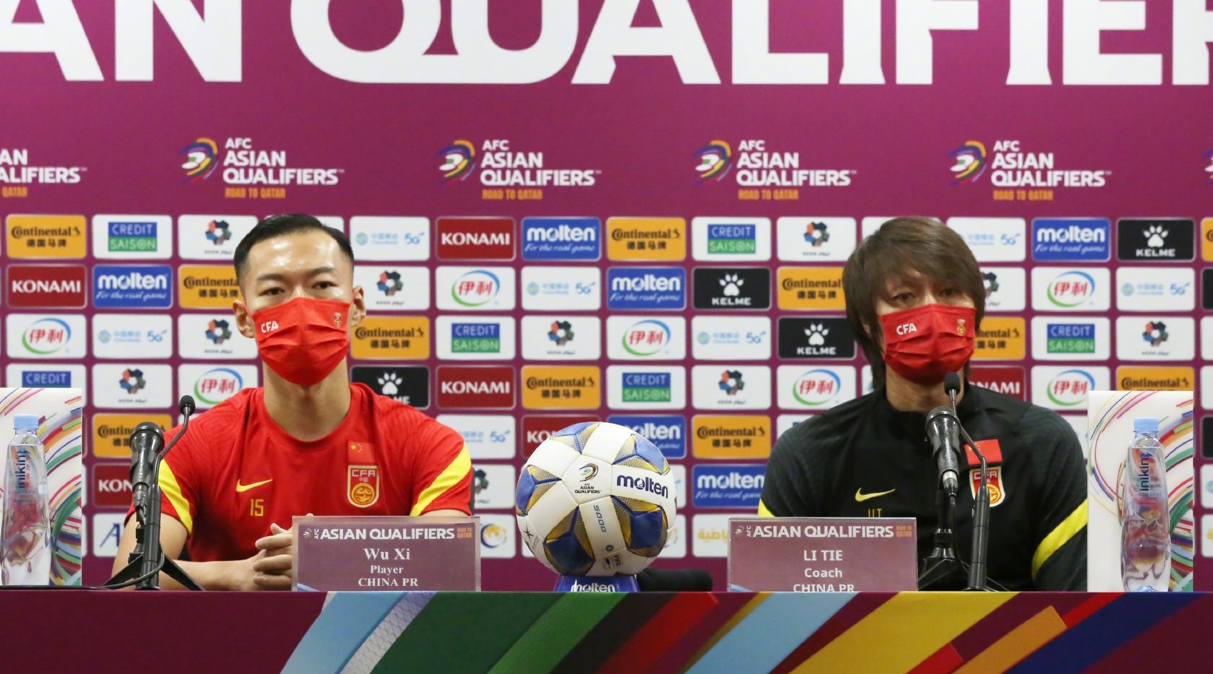 李铁称国足很不容易！网友吐槽：长津湖的前辈才不容易休闲区蓝鸢梦想 - Www.slyday.coM