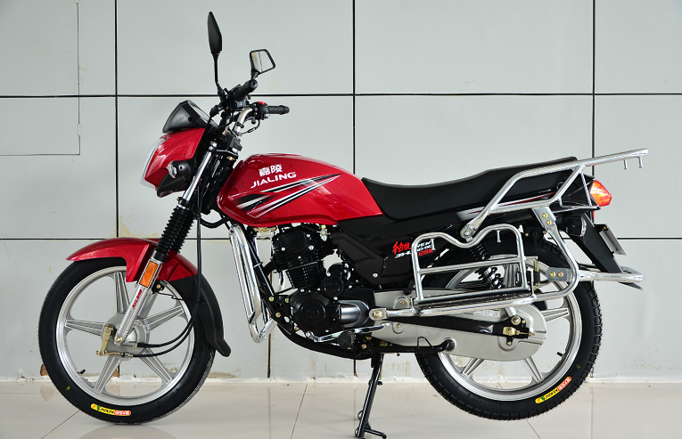 买摩托车能骑多少年哪个品牌会更耐用用几位摩友的经历回答你