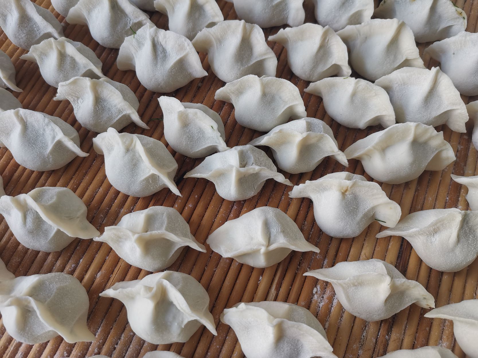 此菜包饺子真好吃,湿气最怕它,清香鲜美又多汁,常吃湿气跑光光休闲区蓝鸢梦想 - Www.slyday.coM 此菜包饺子真好吃,湿气最怕它,清香鲜美又多汁,常吃湿气跑光光休闲区蓝鸢梦想 - Www.slyday.coM