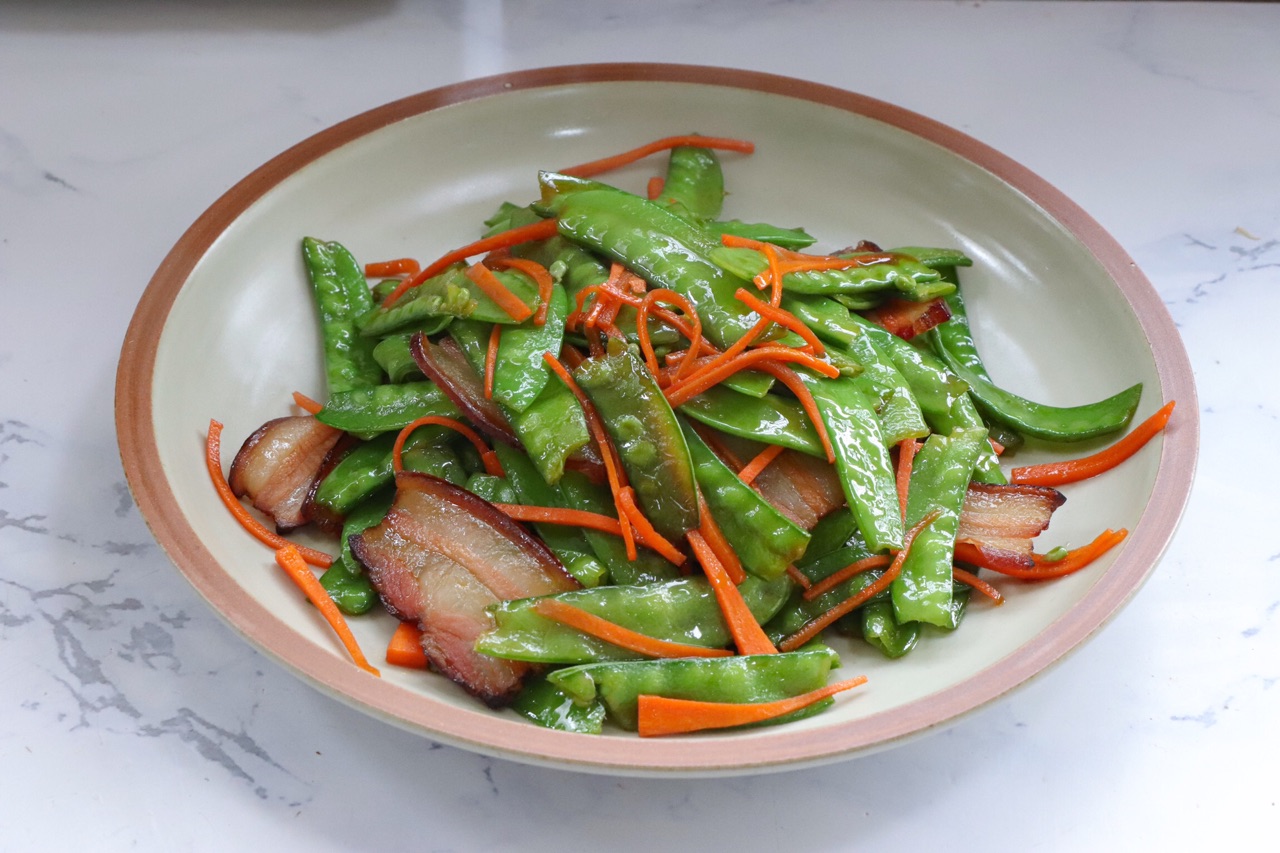 秋季可以多吃荷兰豆,清脆爽口,百吃不厌|荷兰豆|腊肉|食用油_新浪新闻