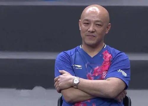 为什么一直不见孙颖莎的教练黄海诚他执教能力和马琳谁强谁弱