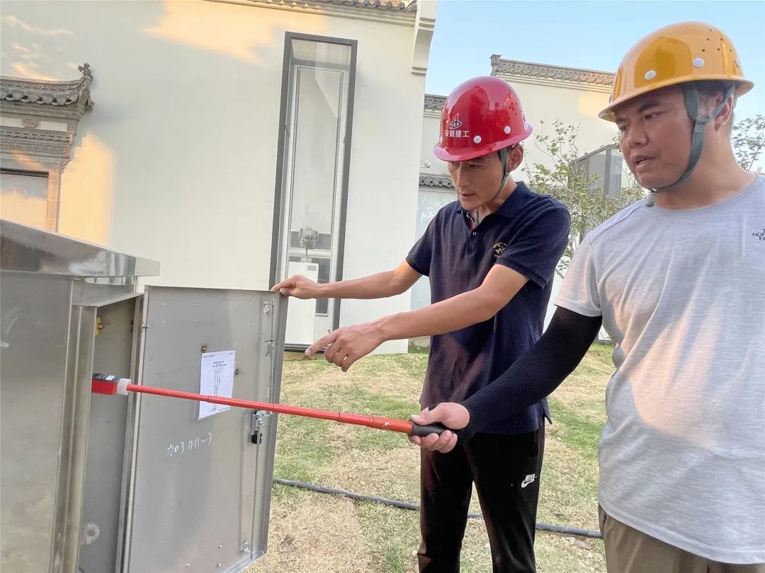 国庆假期，感谢你们的坚守！休闲区蓝鸢梦想 - Www.slyday.coM