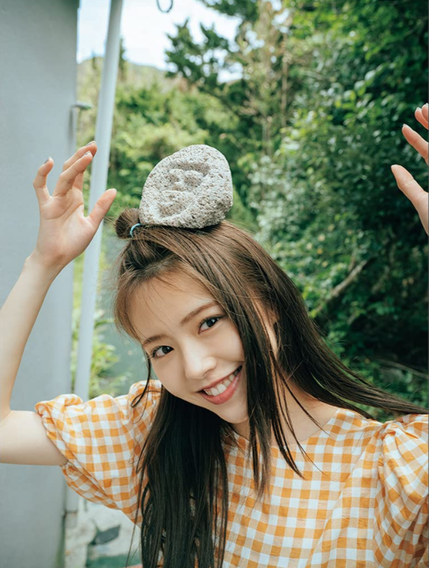 日本少女18岁签约，却被公司雪藏5年！出道便美如惊鸿！休闲区蓝鸢梦想 - Www.slyday.coM