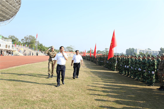 广西交通职业技术学院举行2021级新生军训会操暨总结表彰大会休闲区蓝鸢梦想 - Www.slyday.coM