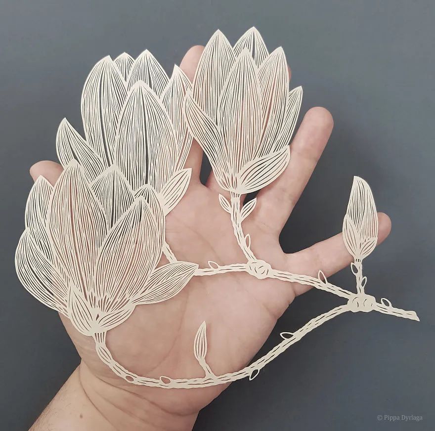 薄如蝉翼精美绝伦这样的纸雕花卉比鲜花还受欢迎