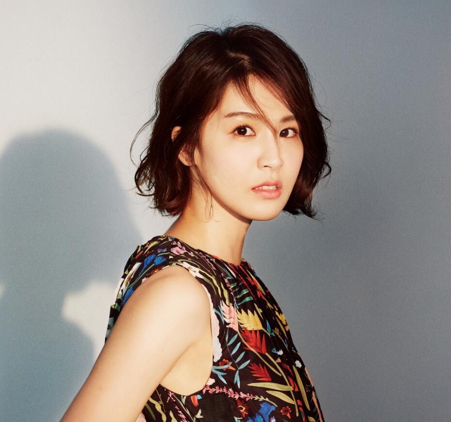 曾沛慈新恋情曝光,男友长相惹争议,被网友吐槽成"美女与野兽"