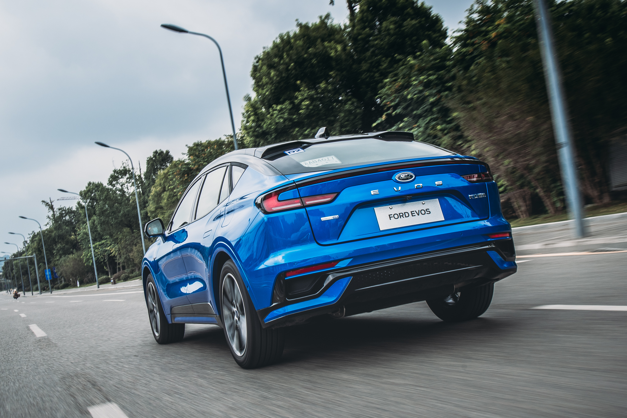 传统车企的用户思维正在改变?试驾长安福特evos