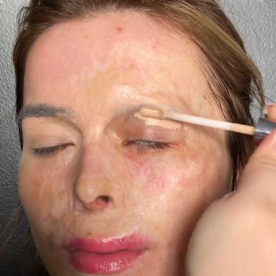 化妆前后的对比休闲区蓝鸢梦想 - Www.slyday.coM 化妆前后的对比休闲区蓝鸢梦想 - Www.slyday.coM