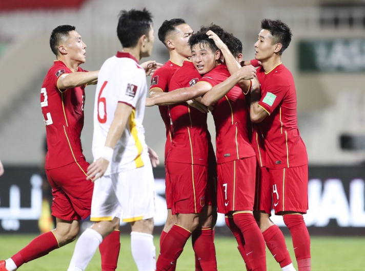 李铁执教输了,但发布会赢了,赛后狠踩日本还飘了,没人比他自信休闲区蓝鸢梦想 - Www.slyday.coM 李铁执教输了,但发布会赢了,赛后狠踩日本还飘了,没人比他自信休闲区蓝鸢梦想 - Www.slyday.coM