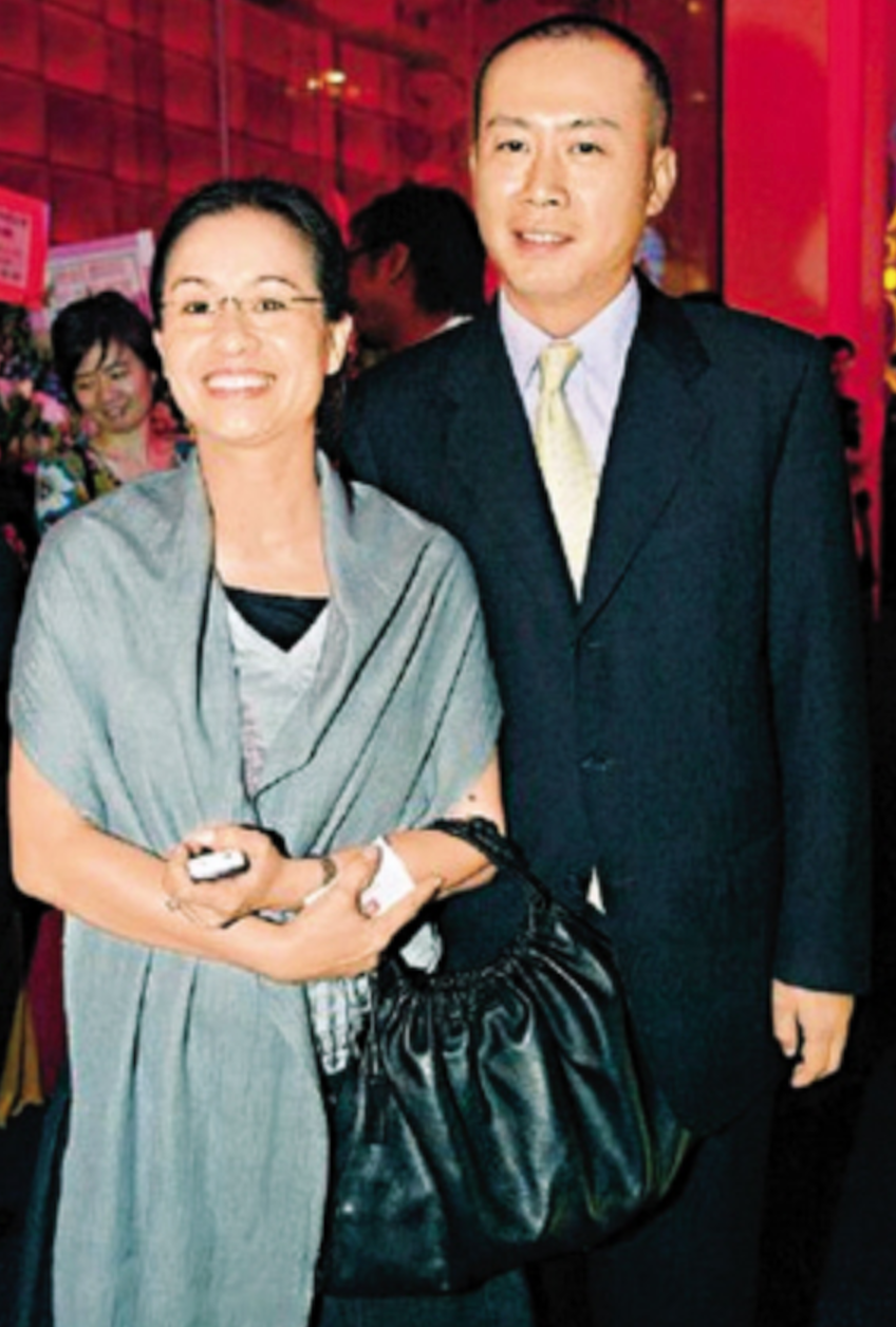 林小明与太太双方为是否违约这件事闹出了矛盾,和解无效,只能对簿公堂