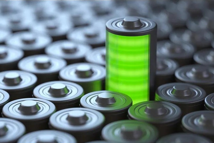 分支领域结合在一起的新型电池,即集固态电解质和全硅负极为一体的纯