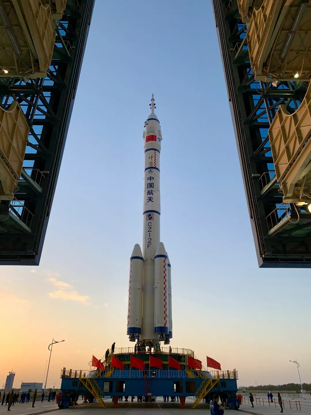 太空过年！三名航天员将乘神舟十三“出差”6个月休闲区蓝鸢梦想 - Www.slyday.coM