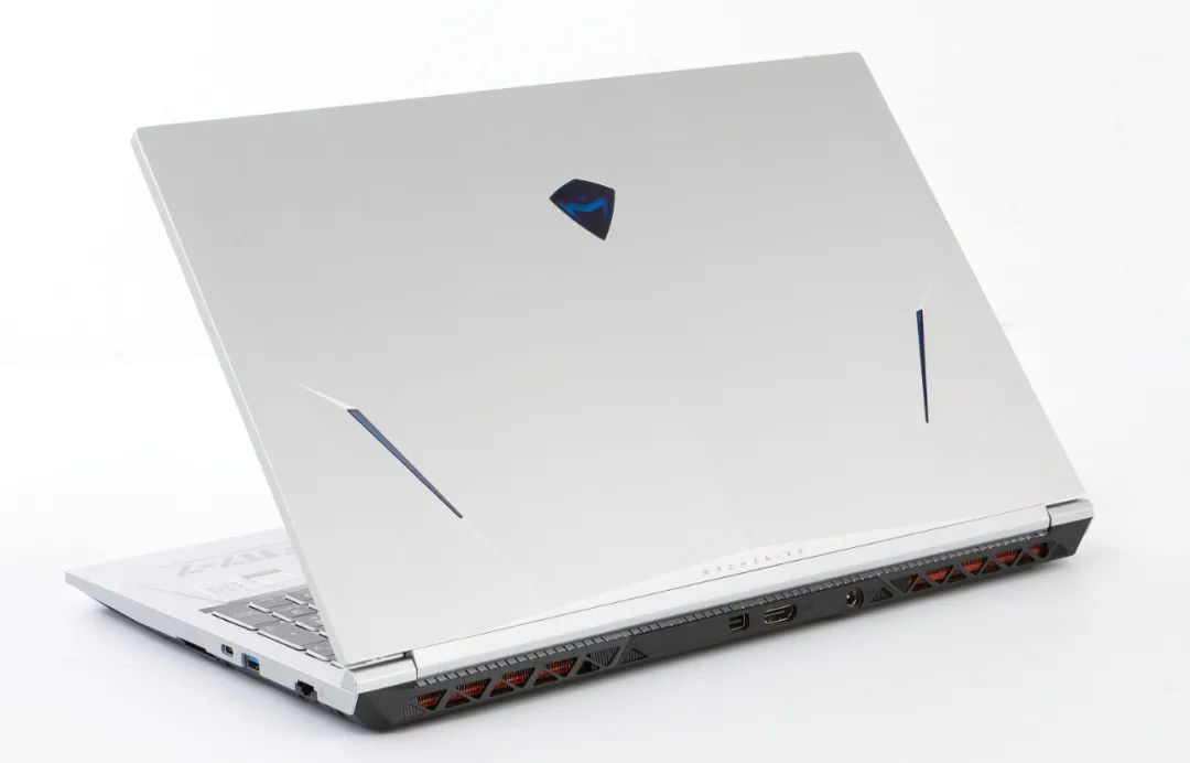 “解毒”1080p高画质游戏体验——机械师F117毒药游戏本休闲区蓝鸢梦想 - Www.slyday.coM