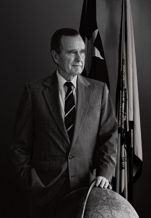 1992年9月10日,美国总统乔治·布什发表《美国复兴日程》