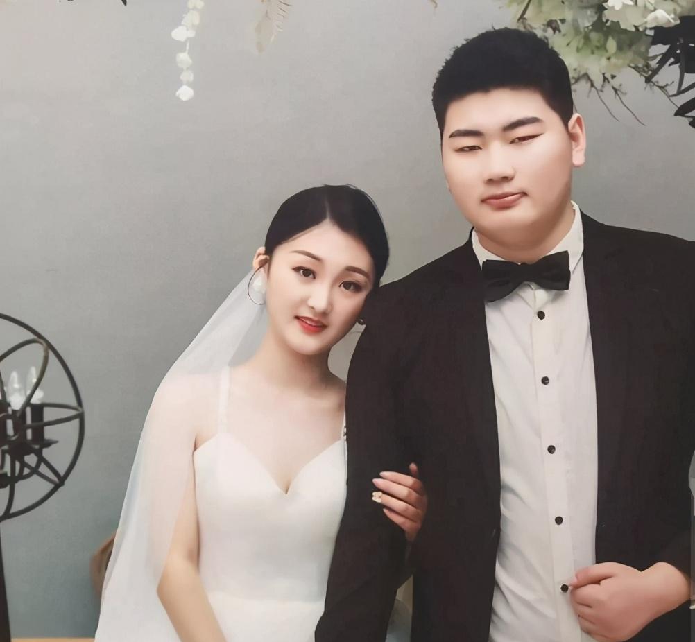 悲伤的陈亚男和大衣哥儿子结婚后的委屈远比你想得更巨大